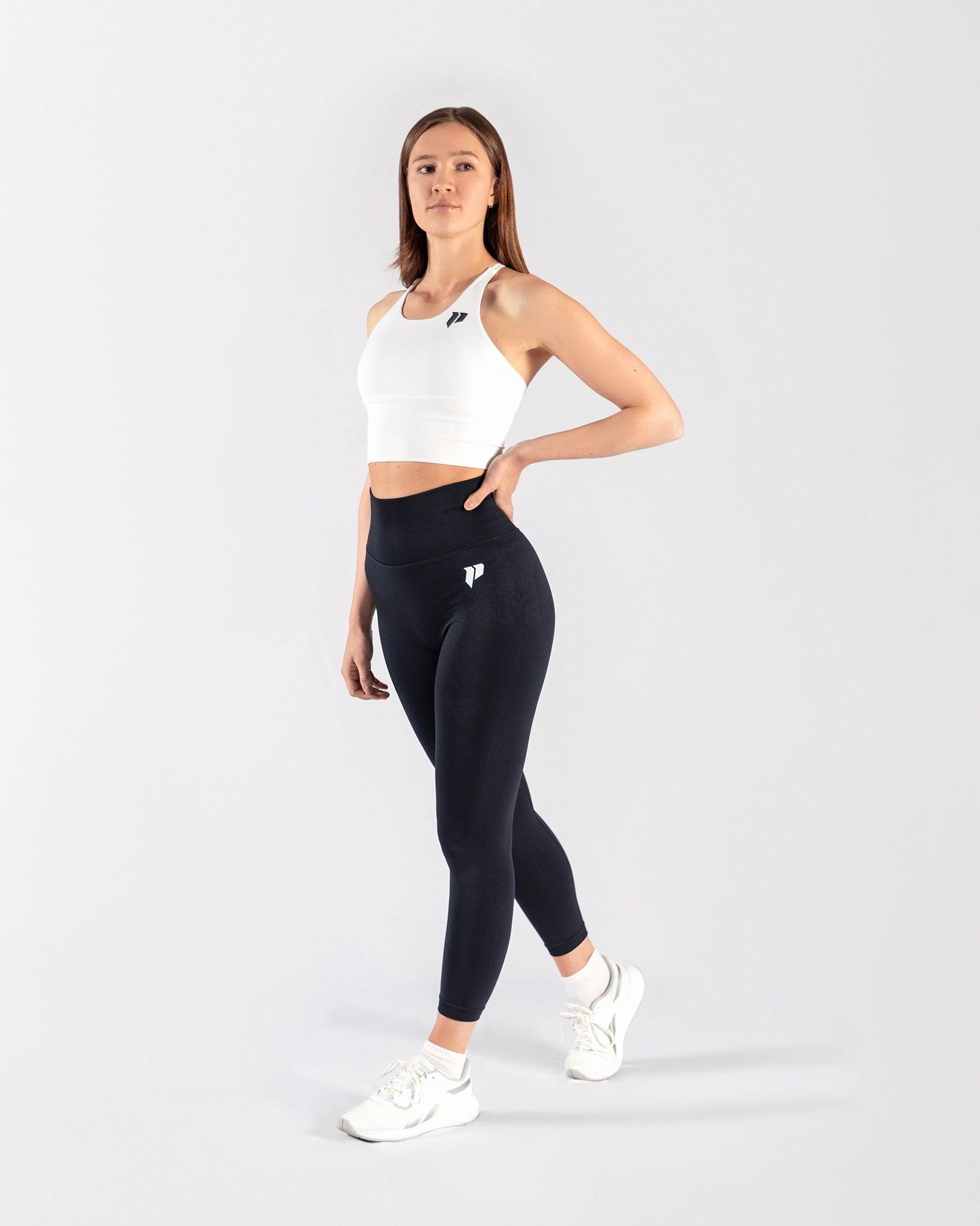 Sportbekleidung für Damen in großen Größen | Trainingsbekleidung, Tights,  Sport-BHs & Leggings | Jetzt online kaufen | 50% Rabatt für VIP-Mitglieder  | Fabletics Deutschland